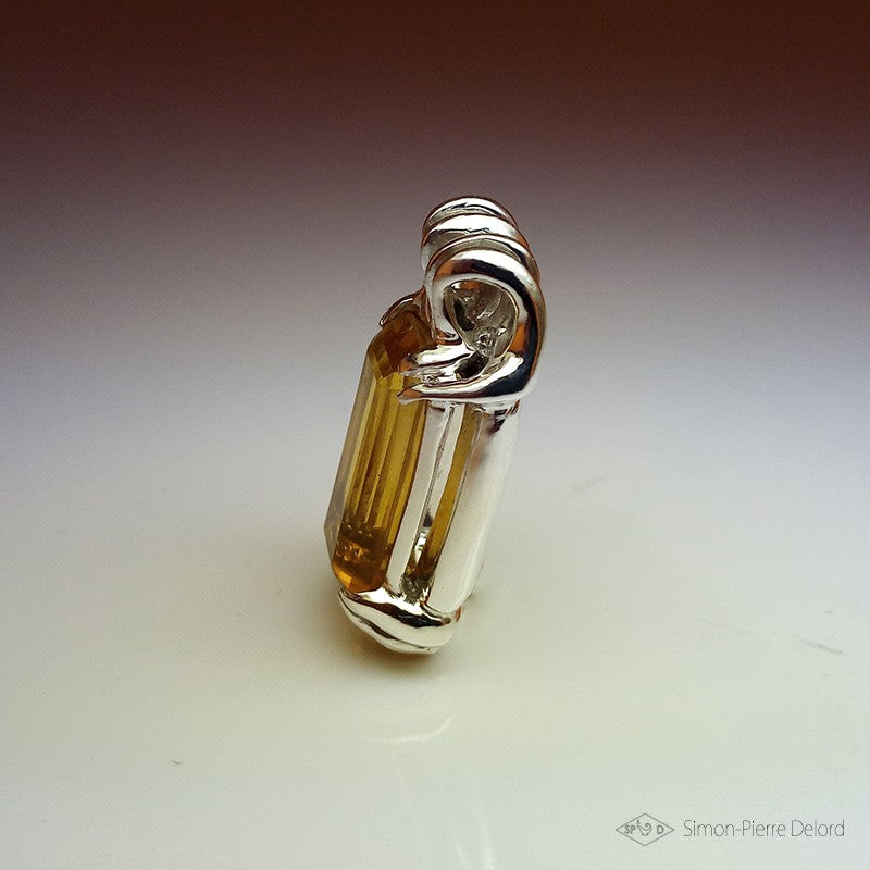 “Ambrosia” pendant