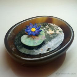 "The Blue Water Lily" Lapis Lazuli, Fuchsite, Agate and Amber yellow. Lapidary craftsman and glyptician. Art of Glyptics.