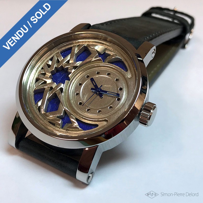 "Zellige", Argentium and Lapis-lazuli watch, Haute Joaillerie watch. Seen from the front