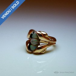 "Venusian flower", Gold 18K and Australian Opal Ring, High Jewelry. Lost wax. Fantasy World