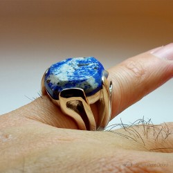 "Céleste", Bague d'Artisan d'Art Joaillier, Lapis lazuli. Cire perdue, Art de la taille directe
