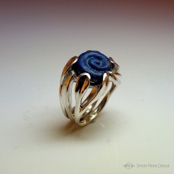 "L'Escargot Bleu", Bague d'Artisan d'Art Joaillier, Lapis lazuli. Cire perdue, Art de la taille directe