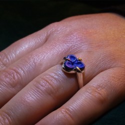 "Fleur Bleue", Bague d'Artisan d'Art Joaillier, Lapis lazuli. Cire perdue, Art de la taille directe