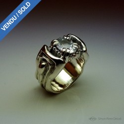 "Eternal snow", High Jewelry Ring, White Topaz, Lost wax technique. Arts and Crafts