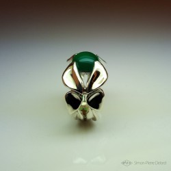 Jewelery creation: Ring "Emergence", Arts and Crafts Jeweler, Green chalcedony. Lost wax, Direct carving art
