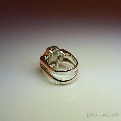 "Moon Reflection", High Jewelry Ring, Smoky Quartz, Lost wax technique. Arts and Crafts, Fantasy Exobiology, Direct carving art