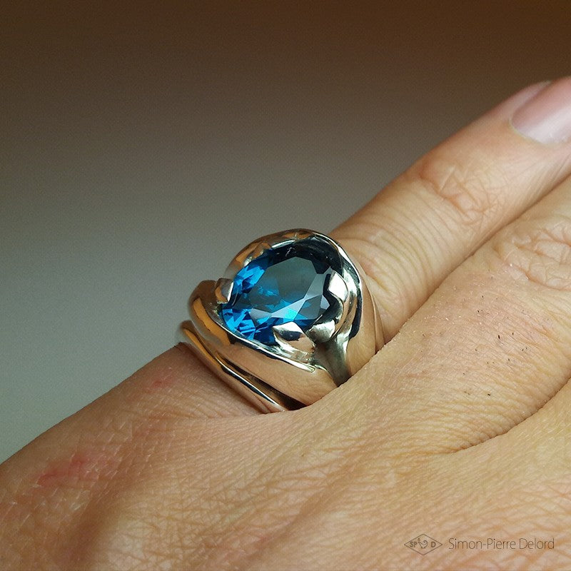 Bague "Encyclie"