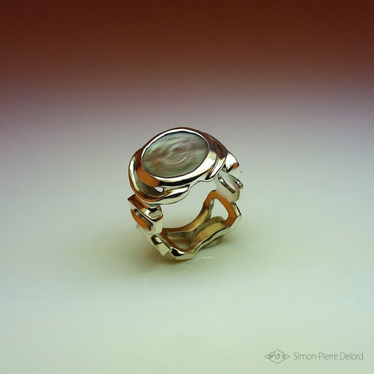 “Pensive” ring