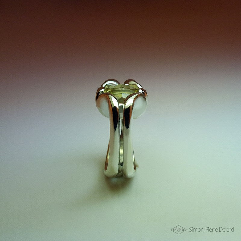 “Comet” ring