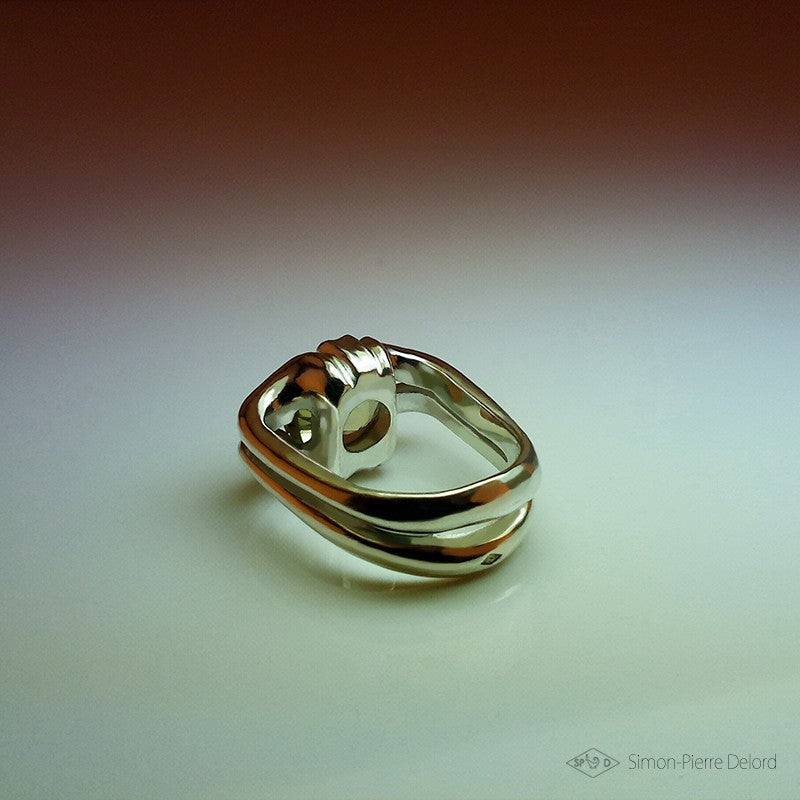 “Comet” ring