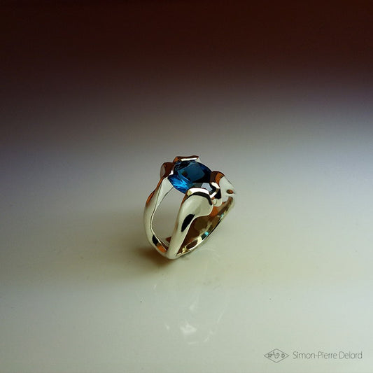 “Lagoon Drop” Ring