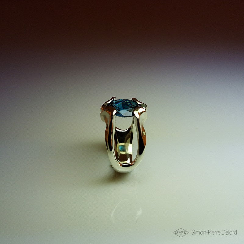 “Lagoon Drop” Ring